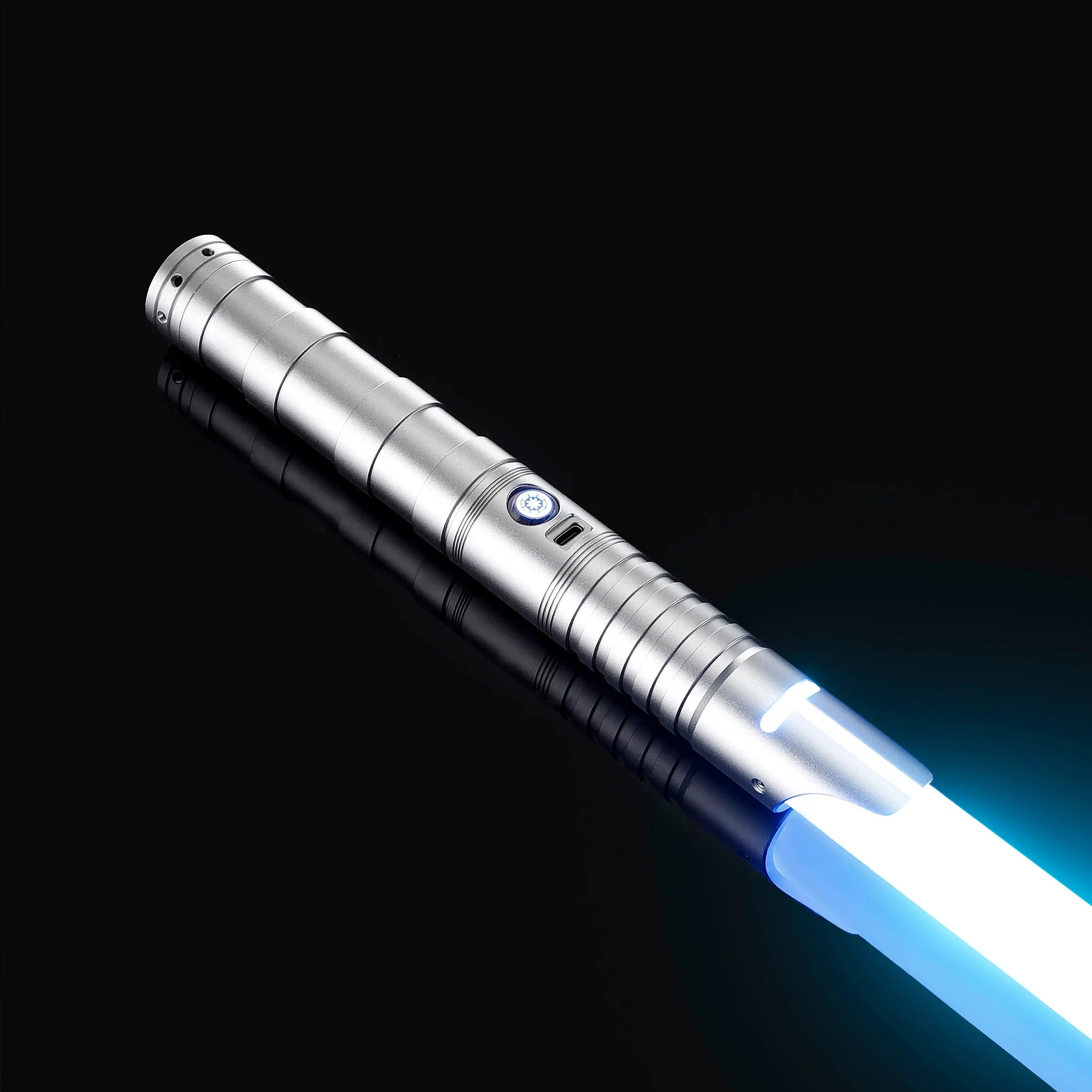 Heavy dueling lightsaber Enforcer 2 hunter-silver-baselit,hunter-silver-xeno